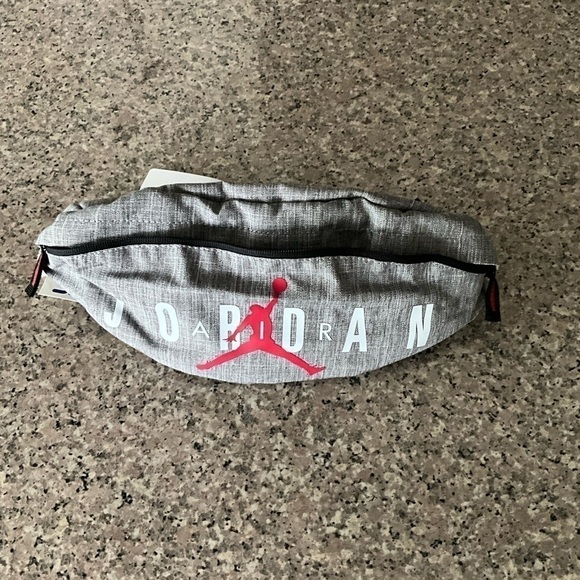 AIR Jordan Crossbody Fanny Pack Bag - Picture 3 of 13